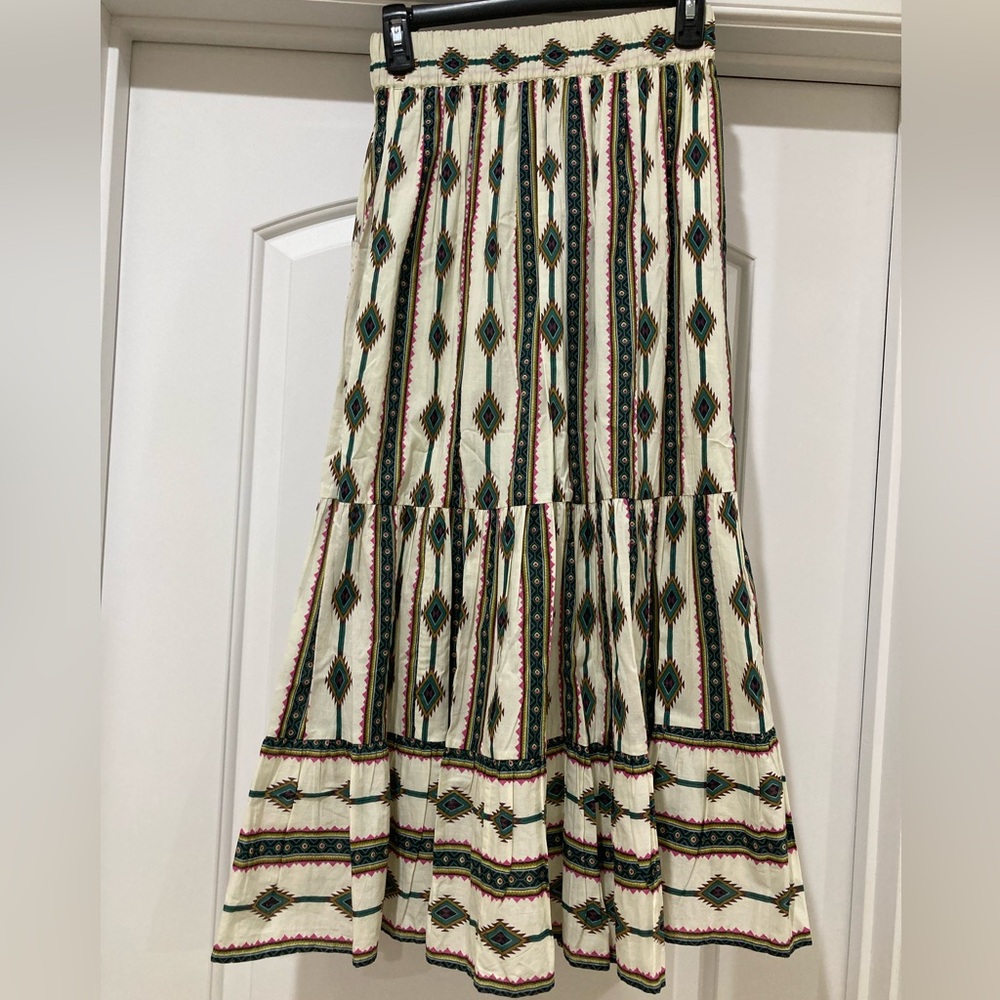 Elizabeth and James Maxi Skirt with Cream and Black Geometric Design - Picture 3 of 5